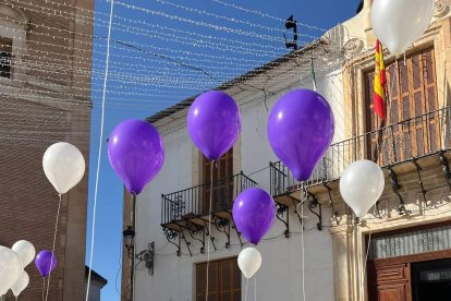 En Vélez-Rubio se ha celebrado una marcha y se ha guardado un minuto de silencio por las víctimas de violencia machista.