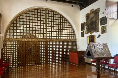 El coro alto, desde donde las hermanas cantaban y oraban.