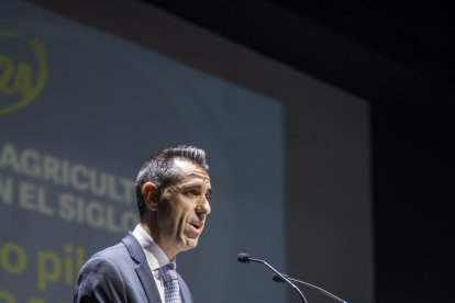 Fran García, delegado de La Voz de Almería y Cadena SER en el Poniente, ha dado el discurso inaugural.