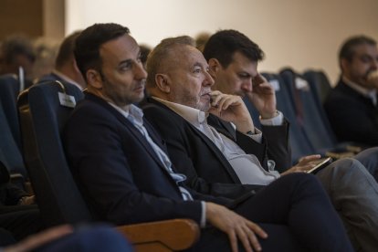 Ricardo Céspedes, gerente de LA VOZ, Pedro Manuel de la Cruz, director de LA VOZ, y José Miguel Vizcaíno, jefe de ventas del periódico.