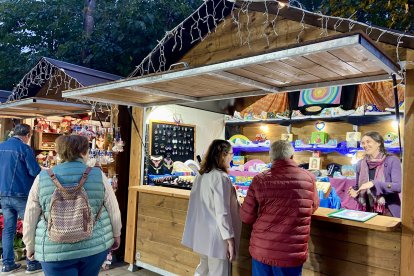 Inauguración del mercadillo de Navidad en la Avenida Federico García Lorca.