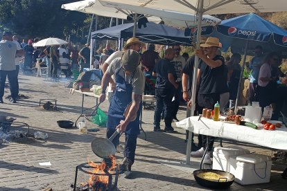 El fuego en el trébede, como se ha hecho siempre.
