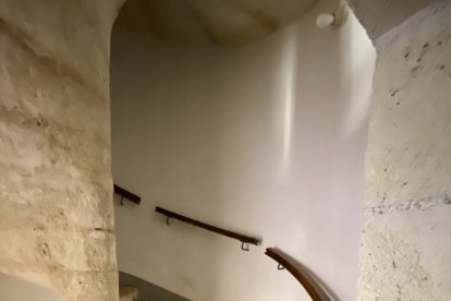 Escalera de caracol original de los inicios del edificio.