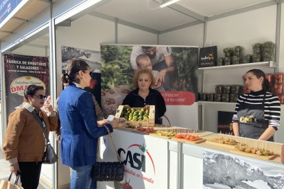 La feria Sabores Almería ha llegado a la Plaza de las Velas.