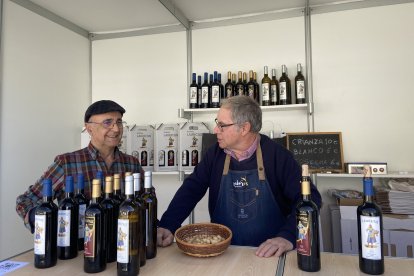 La feria Sabores Almería ha llegado a la Plaza de las Velas.