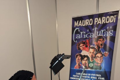 El caricaturista Mauro Parodi, acude por primera vez a Expoalpujarra.
