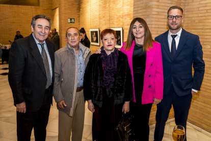 Ricardo Céspedes, José Tijeras, Carmen García, Sonia Céspedes y Manuel Martín.