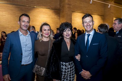 Manuel Vizcaíno, Verónica García, Raquel Moreno y José Miguel Vizcaíno, jefe de ventas de LA VOZ.