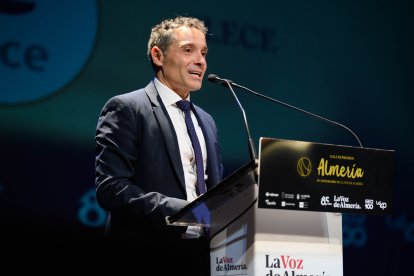 Diego López, gerente provincial de Clece, recogió el premio Innovación.