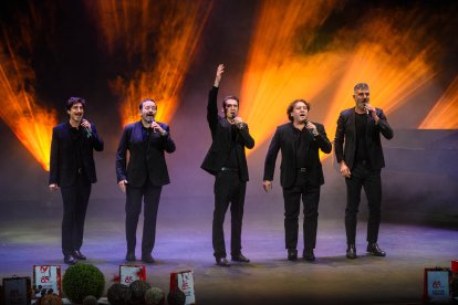 El grupo musical Bvocal actuó durante la gala de los Premios Almería de LA VOZ.