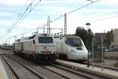 Almería aumenta las frecuencias con Madrid.