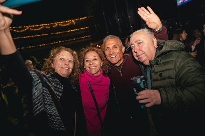 Público disfrutando del festival Siente Los 80's.