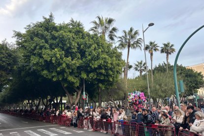 Las mejores imágenes de la Cabalgata de Reyes en Almería.