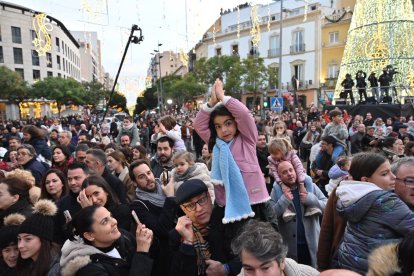 Las mejores imágenes de la Cabalgata de Reyes en Almería.