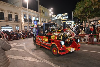 Las mejores imágenes de la Cabalgata de Reyes en Almería.