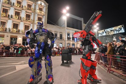Las mejores imágenes de la Cabalgata de Reyes en Almería.