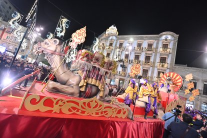 Las mejores imágenes de la Cabalgata de Reyes en Almería.