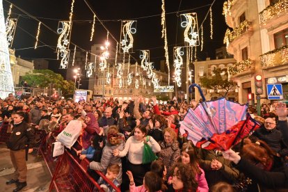 Las mejores imágenes de la Cabalgata de Reyes en Almería.