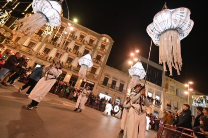 Las mejores imágenes de la Cabalgata de Reyes en Almería.