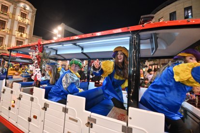 Las mejores imágenes de la Cabalgata de Reyes en Almería.