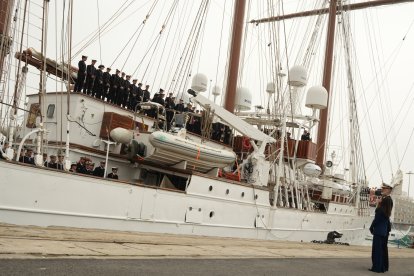 La despedida de la princesa Leonor a bordo del Juan Sebastián Elcano, en imágenes.