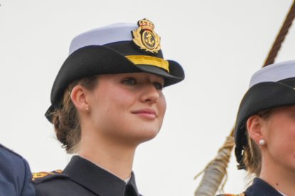 La despedida de la princesa Leonor a bordo del Juan Sebastián Elcano, en imágenes.