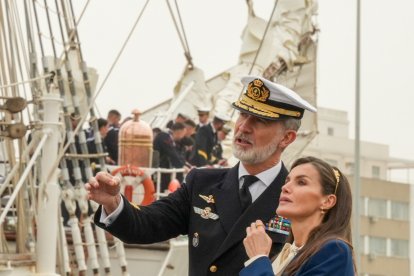 La despedida de la princesa Leonor a bordo del Juan Sebastián Elcano, en imágenes.