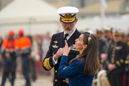 La despedida de la princesa Leonor a bordo del Juan Sebastián Elcano, en imágenes.