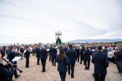 La Banda Municipal de Música de Almería, tras la Virgen del Mar en Torregarcía.