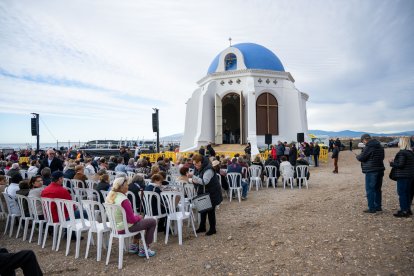 La ermita de Torregarcía, preparada para la tradicional misa de la Romería de la Virgen del Mar.