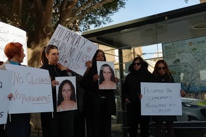 La concentración para pedir justicia por Meri, en imágenes.