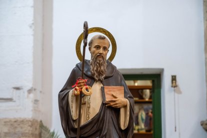 San Antón posesionó por las calles del casco histórico de Almería.