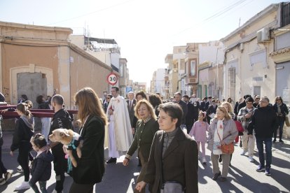 San Antón posesionó por las calles del casco histórico de Almería.