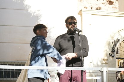 Sorteo de la cesta con el jamón.