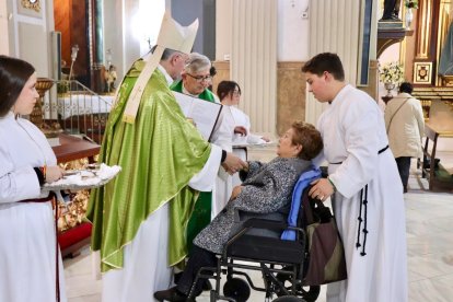 Unción de enfermos en San Pedro.