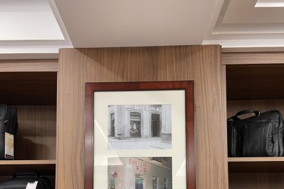 La fachada de Curtidos Ruiz a lo largo del tiempo.