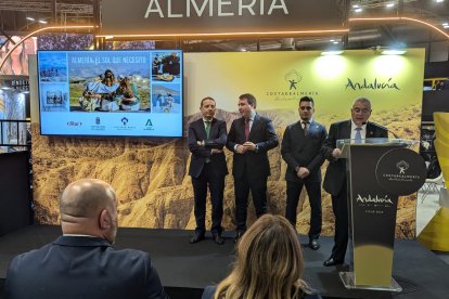 Pedro Zamora, alcalde de Garrucha, presentando su vídeo promocional.