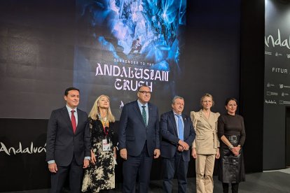 Presentación del nuevo paso para el nombramiento de la Geoda de Pulpi como patrimonio mundial de la humanidad por la UNESCO en el stand de Andaluc�