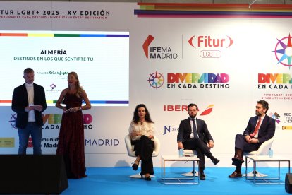 Presentación de Vera como Destino LGTBI+.