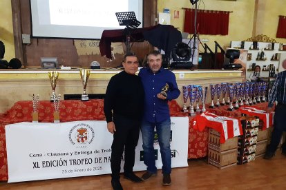 Trofeo Juan Andujar para el árbitro Francisco Soriano Ibañez.