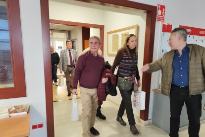 Tras el desayuno, los suscriptores digitales pudieron visitar la redacción de La Voz de Almería.