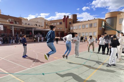 II Día de Juegos por la Paz del IES Galileo de Almería.