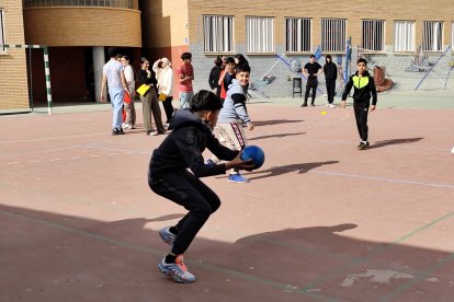 II Día de Juegos por la Paz del IES Galileo de Almería.