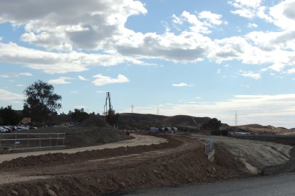 Junto a La Legión también se ven los avances de las obras.