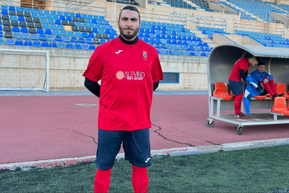Chico Flores se vuelve a sentir futbolista en el Roquetas.