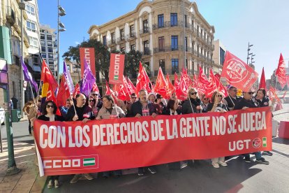 Los sindicatos se movilizan en defensa de los derechos sociales.