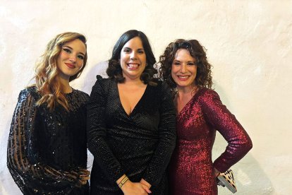 Aria Bedmar, Almudena Morales y Eva Almaya, en Córdoba.
