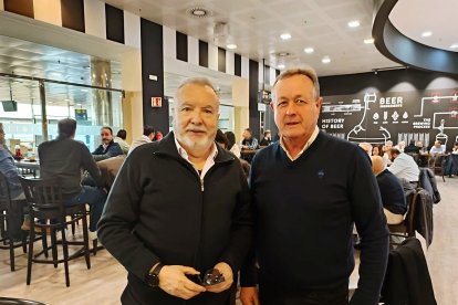 Pedro M. de la Cruz, director de LA VOZ. y Juan Cano, de J. Cano.