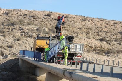 El puente quedará retirado a lo largo del fin de semana.