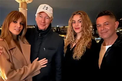 Richard Gere y Alejandro Sanz con sus respectivas parejas durante la velada.
